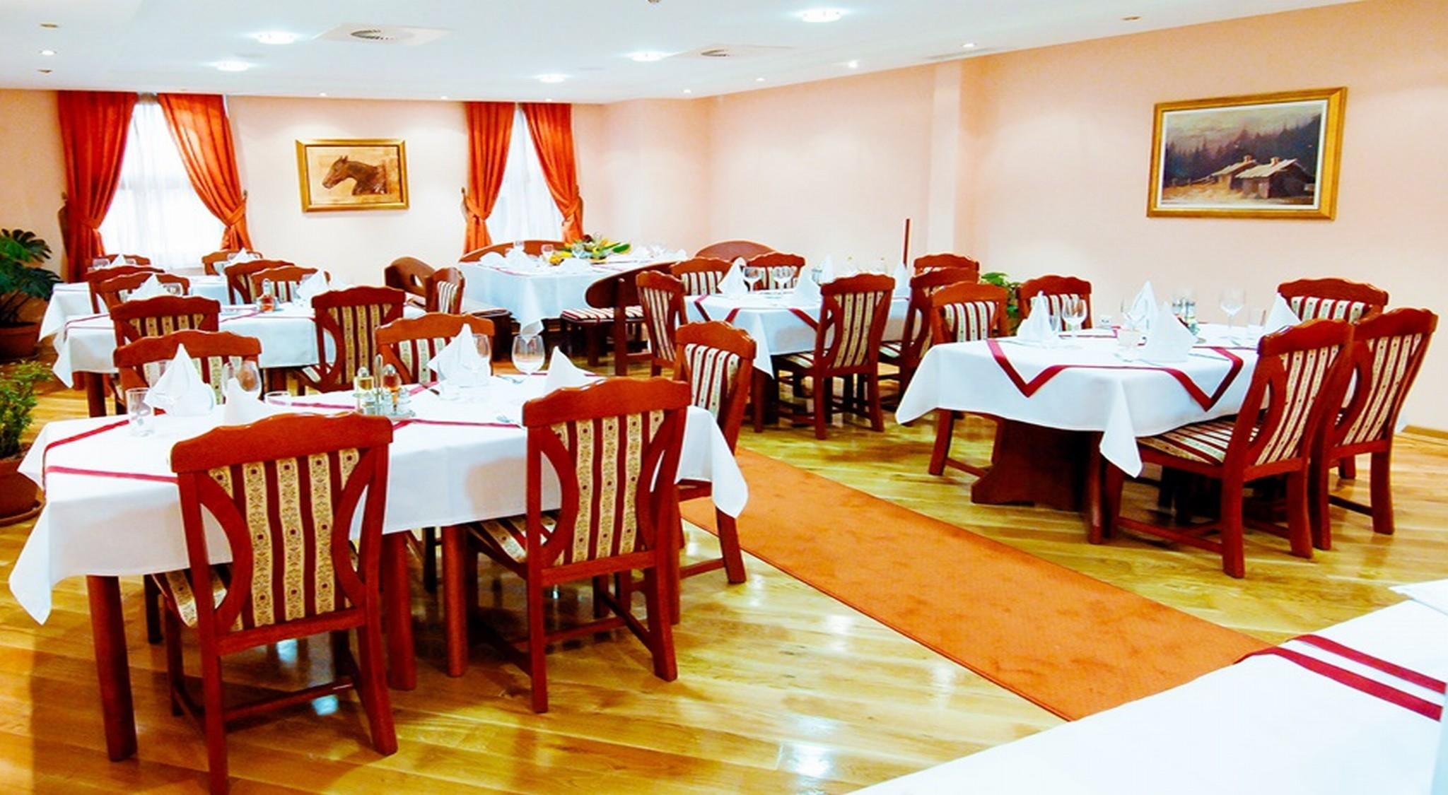 Hotel M3 Donje Mladice Dış mekan fotoğraf